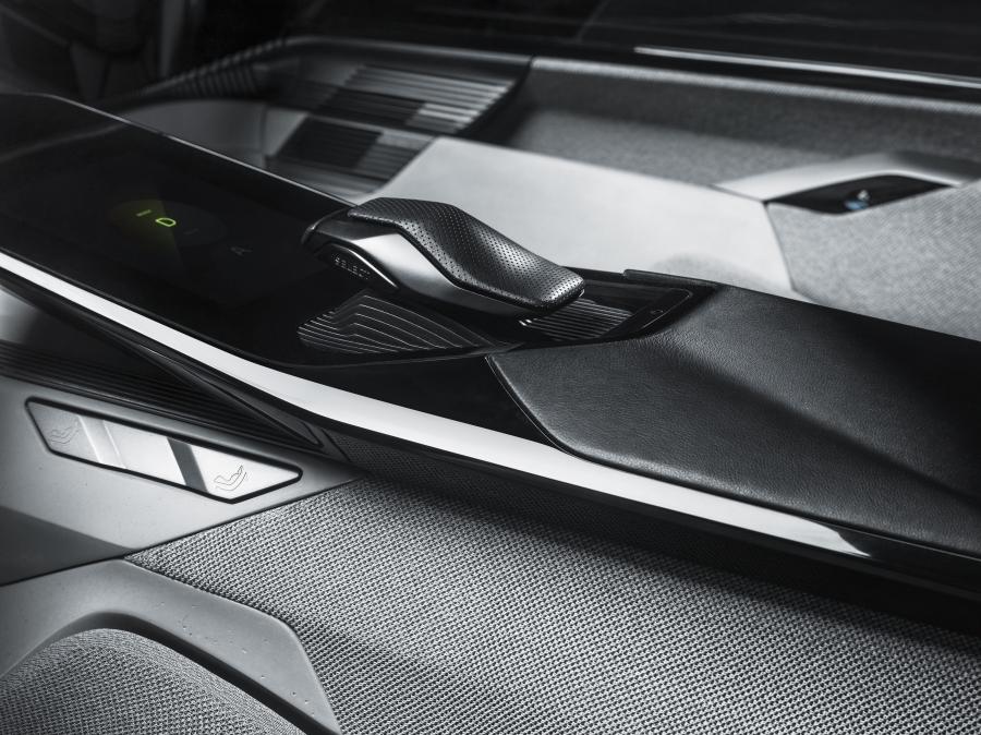 Детали интерьера Peugeot Instinct Concept 2017 года  (фото 63 из 98)